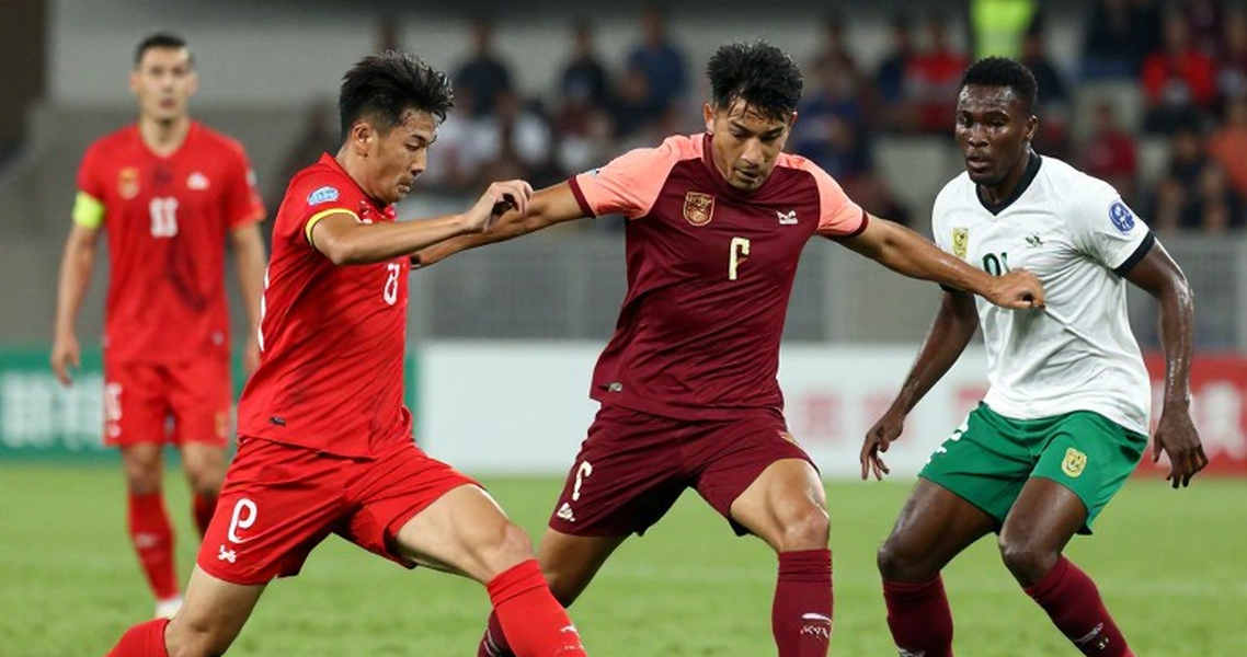 Chiến dịch truyền thông chống trọng tài El Clasico: Khi Marca vừa tung tin, vừa đánh tin