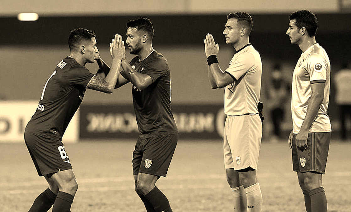 Buổi tập đầu tiên của Van Bommel tại Bỉ: một buổi tập chưa đủ để viết nên học thuyết