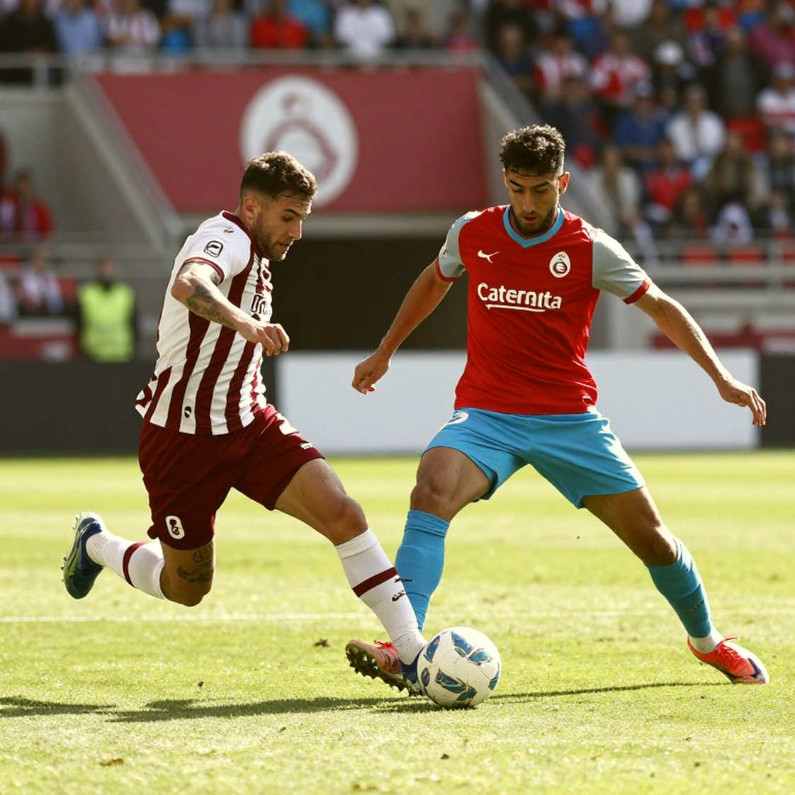 Tiếng ồn kỳ chuyển nhượng V.League và những khoản phí ký kết không ai nhìn thấy