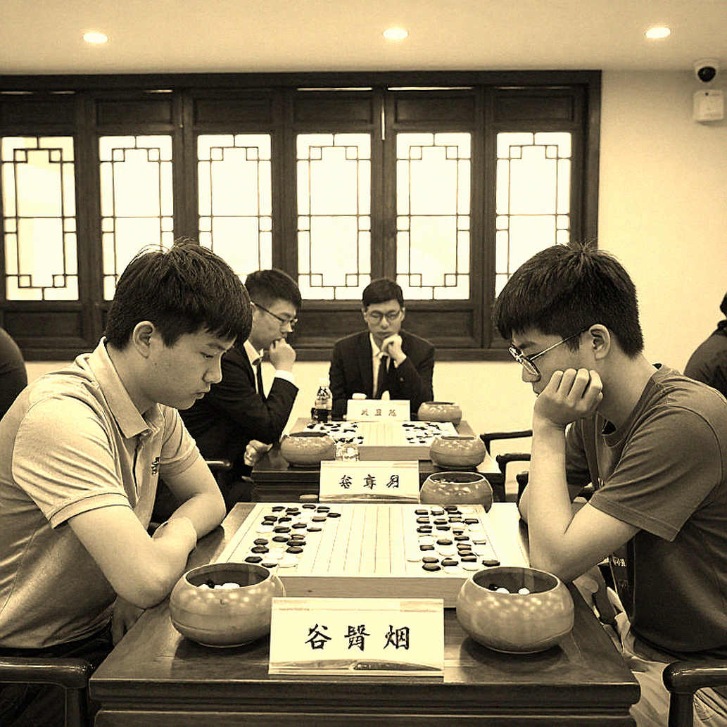 Giải Cờ Toàn Cầu 2026: Nepomniachtchi gây áp lực lên Carlsen, vượt qua Sindarov trên giây Giải Cờ Toàn Cầu 2026: Nepomniachtchi gây áp lực lên Carlsen, vượt qua Sindarov trên giây