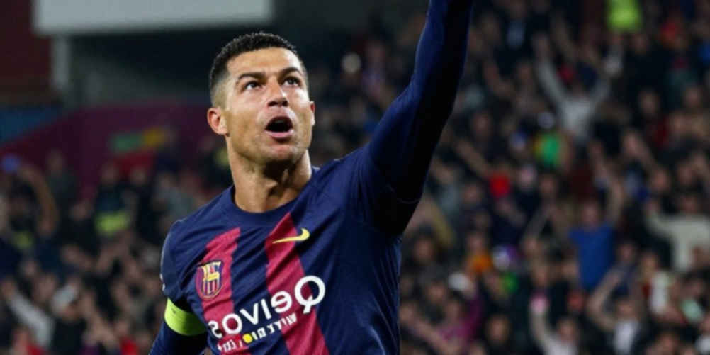 Rebeca Bernal ra mắt Manchester United trong thất bại 0-5 trước Chelsea: Phút 62 và khoảng cách không thể che giấu